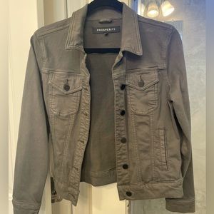 Prosperity olive green Jean jacket with black buttons size Small